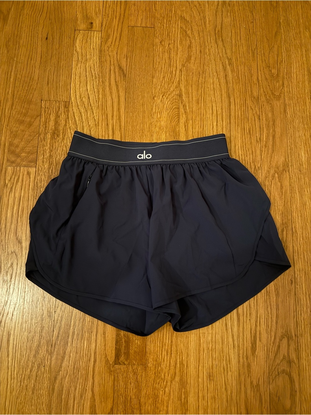 ALO MATCH POINT SHORTS SIZE S